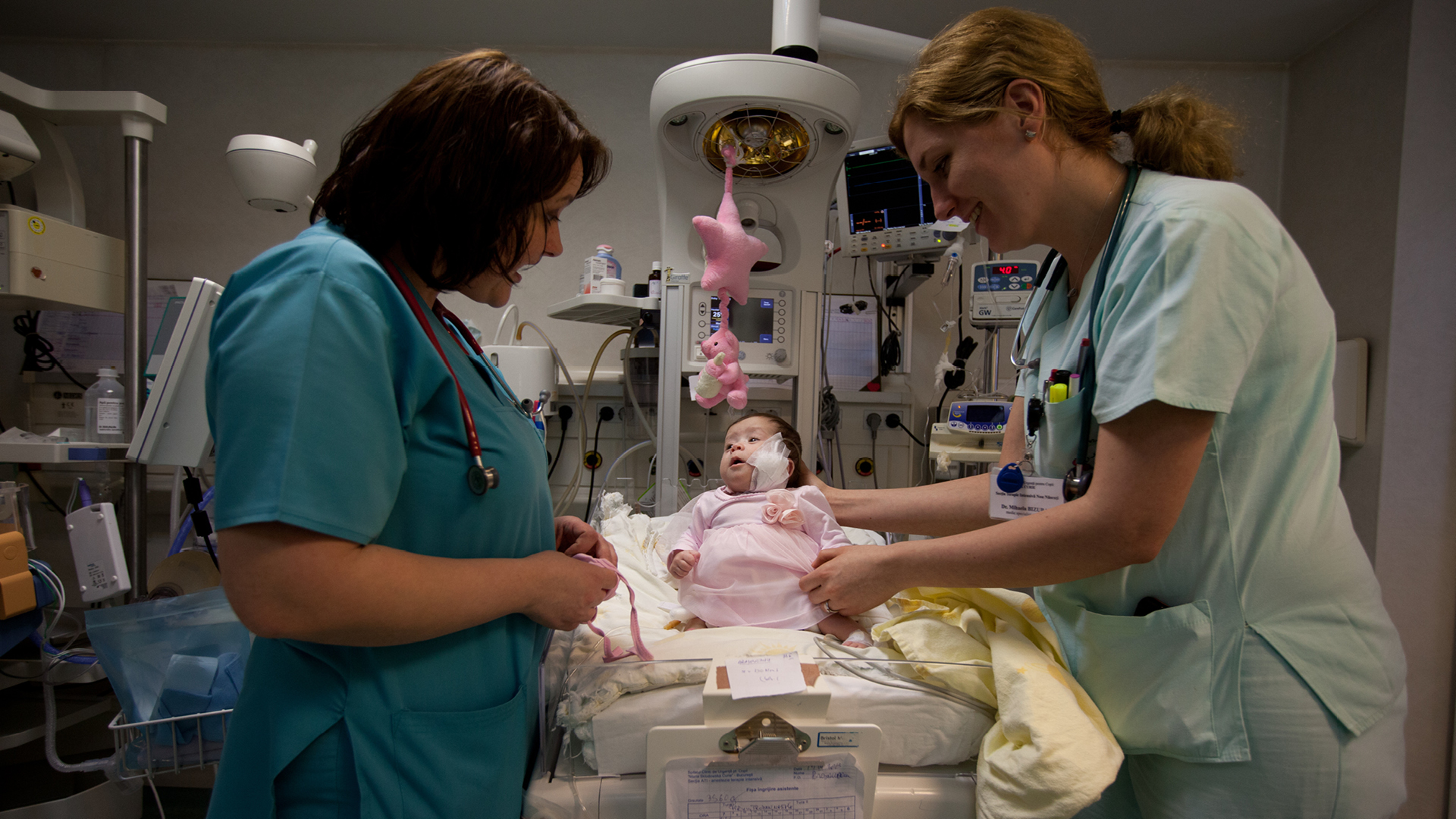 Fotografie din Secția de Terapie Intensivă Nou-născuți Marie Curie